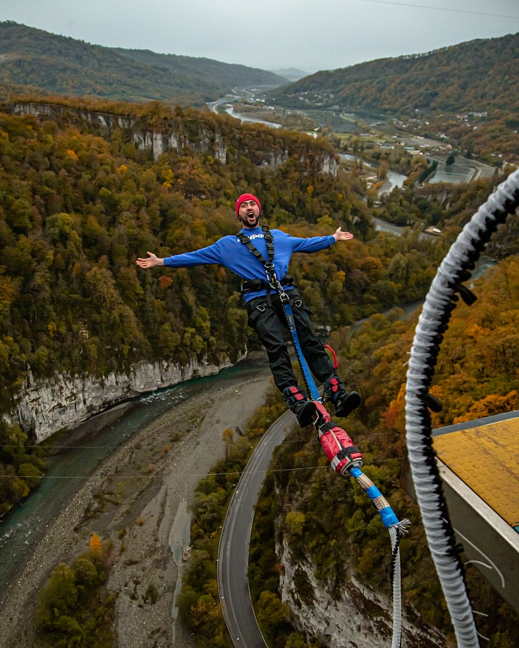 Сборка джампинга. Skypark 207 метров. Скайпарк Сочи прыжок. Скайпарк банджи. Прыжок с банджи Сочи.