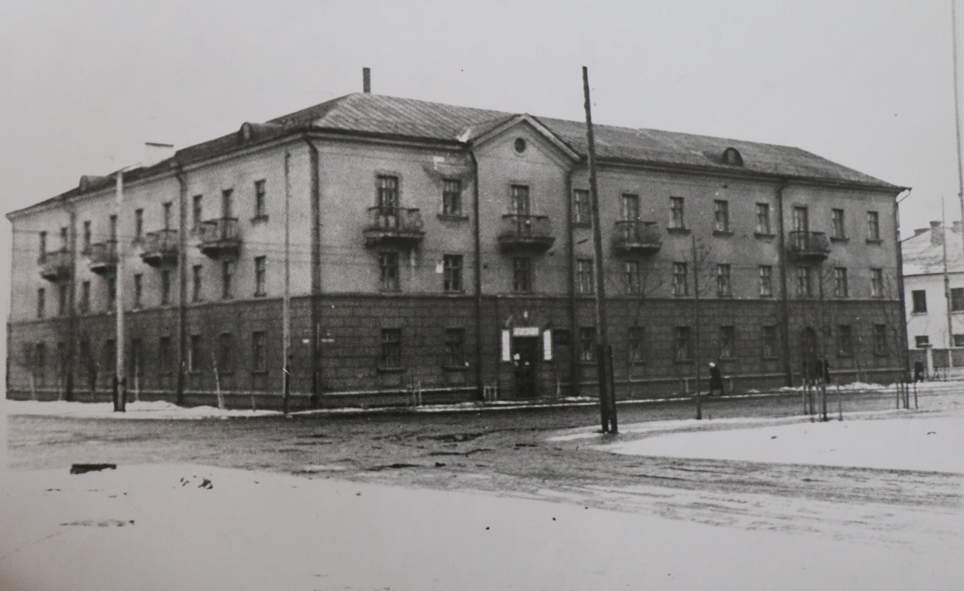 Общежитие стройтреста №9. 1957 год. Фото из собрания областного краеведческого музея